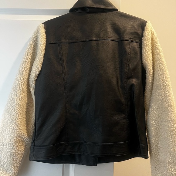 Black leather Women's Jacket with Teddy Bear white sleeves - Picture 3 of 3